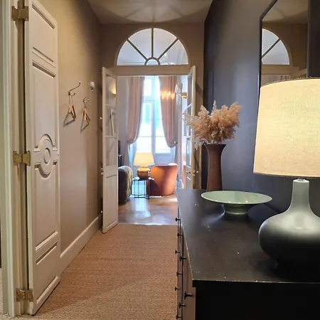 The Grand 42 - Stylish Appartement Carcassonne