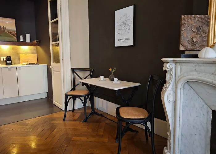 The Grand 42 - Stylish *